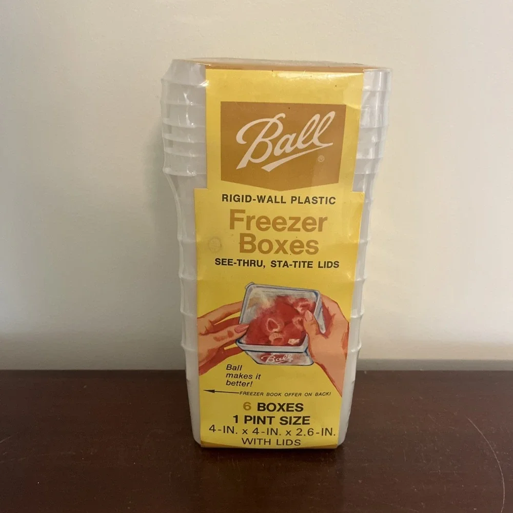 Vintage Ball Freezer Boxes 1‎ Pint Size with Lids Set Of 6, 1973 Sealed